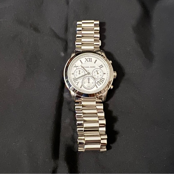 MICHAEL KORS Cooper Chronograph Watch MK5928 - Picture 8 of 10